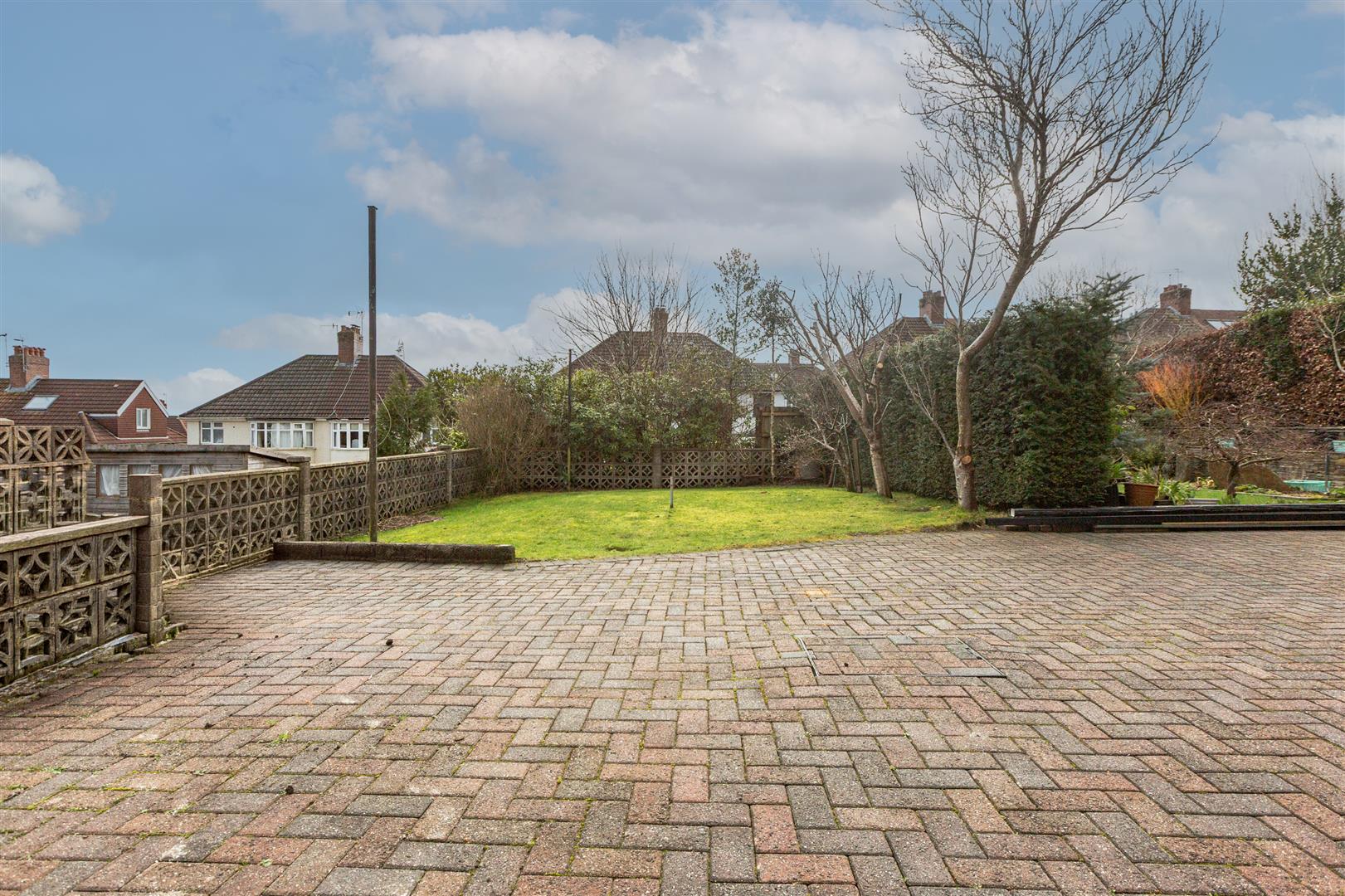 Hendrefoilan Road, Sketty, Swansea, SA2 9LT